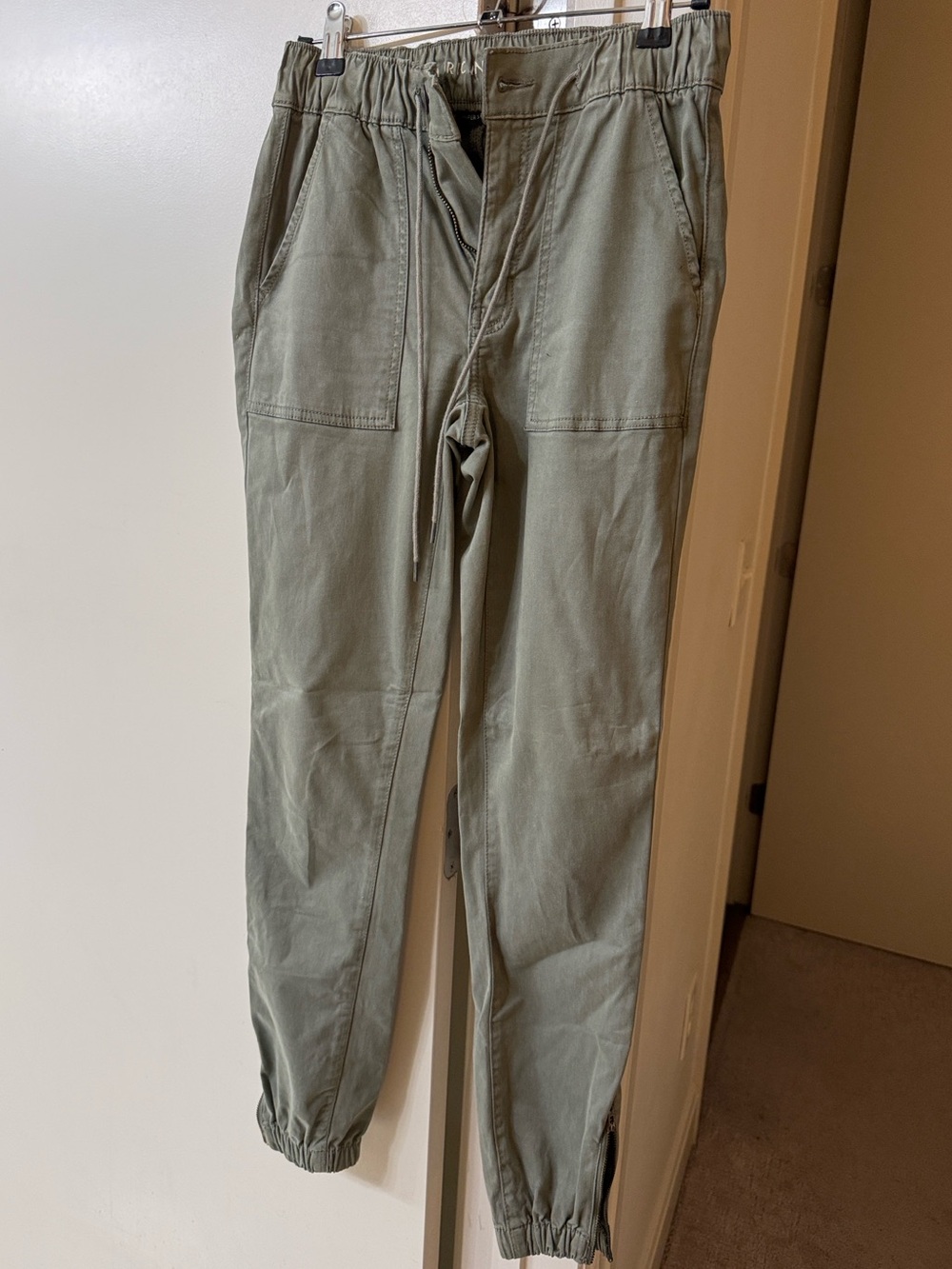 American Eagle Outfitters Olive Drawstring Cargo Joggers